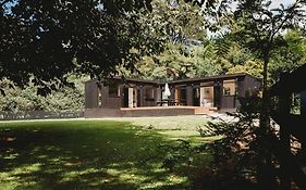 Beautiful Rural Retreat And Sapphire Springs Thermal Mineral Pools